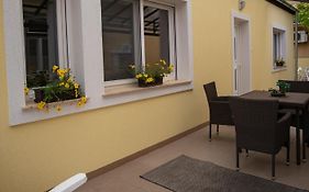 Edit Apartman